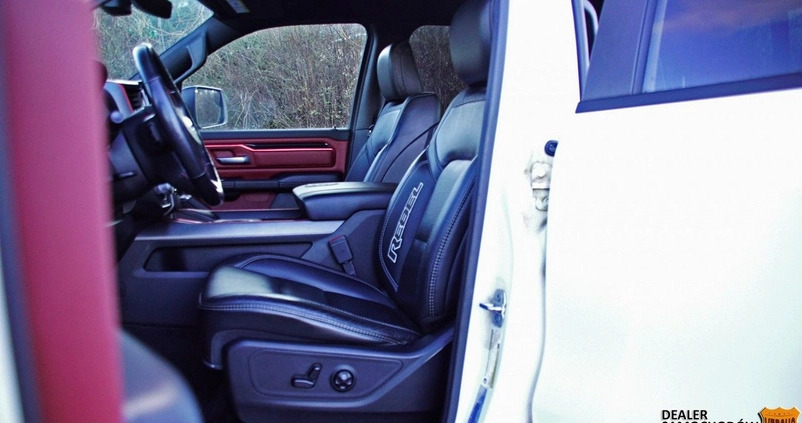 Dodge RAM cena 215000 przebieg: 78000, rok produkcji 2019 z Gdynia małe 781